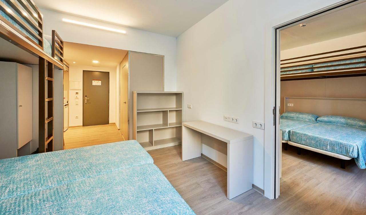 Alberg Abat Oliba Monistrol de Montserrat Εξωτερικό φωτογραφία A typical bedroom in the new halls